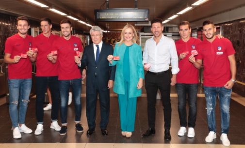 Cifuentes anima a utilizar el Metro para acudir al nuevo estadio del Atlético de Madrid