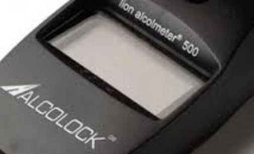 AEA urge la instalación obligatoria de dispositivos ‘alcolock’ en autocares y vehículos de servicio público