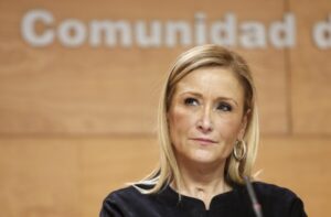 CIFUENTES PRESIDE LA REUNIÓN DEL CONSEJO DE GOBIERNO La presidenta de la Comunidad de Madrid, Cristina Cifuentes, preside la reunión del Consejo de Gobierno e informa a los medios de los acuerdos adoptados.  Foto: D.Sinova / Comunidad de Madrid