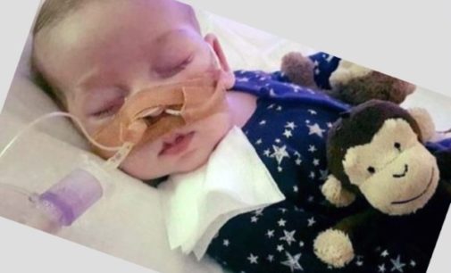 Falleció Charlie Gard, el bebé que consternó al mundo