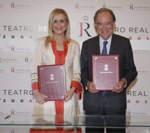 CIFUENTES FIRMA ACUERDO DE COLABORACION CON LA FUNDACION DEL TEATRO REAL Foto: D.Sinova / Comunidad de Madrid