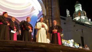 El Papa en la catedral de Quito 1