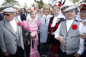 CIFUENTES, EN LOS ACTOS DE CELEBRACIÓN DE LA FIESTA DE SAN ISIDRO La presidenta de la Comunidad de Madrid, Cristina Cifuentes, visita la pradera de San Isidro, donde recorrerá la zona y asistirá a las 12,30 hs. a la eucaristía con motivo de la festividad del Patrón de la capital.  Foto: D.Sinova / Comunidad de Madrid