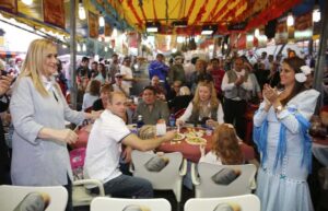 CIFUENTES, EN LOS ACTOS DE CELEBRACIÓN DE LA FIESTA DE SAN ISIDRO La presidenta de la Comunidad de Madrid, Cristina Cifuentes, visita la pradera de San Isidro, donde recorrerá la zona y asistirá a las 12,30 hs. a la eucaristía con motivo de la festividad del Patrón de la capital.  Foto: D.Sinova / Comunidad de Madrid