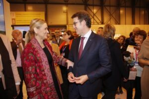 CIFUENTES ASISTE A LA CELEBRACIÓN DEL DÍA DE MADRID EN FITUR La presidenta de la Comunidad de Madrid, Cristina Cifuentes, asiste a la celebración del Día de Madrid, en la 36 edición de la Feria Internacional de Turismo FITUR, donde se muestra el potencial turístico de nuestra Comunidad y su amplia oferta cultural, gastronómica y de compras Foto: D.Sinova / Comunidad de Madrid