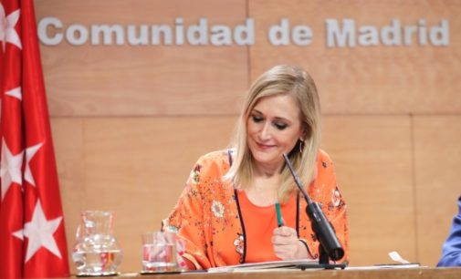 Cifuentes baja las tasas universitarias por tercer año consecutivo, un 5% en grado y un 10% en máster