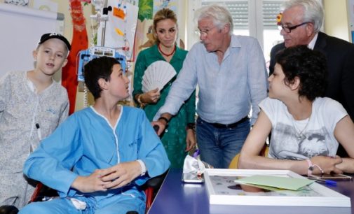 El parque de El Retiro entra en los pasillos y salas del Hospital Infantil Niño Jesús