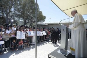 SS. Papa Francesco - Viaggio a Lesbo 16-04-2016 @Servizio Fotografico - L'Osservatore Romano