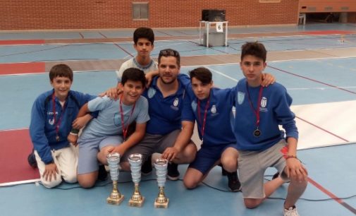 El joven majariego Luis Díaz se proclama campeón regional de esgrima