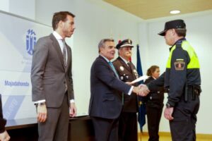 majadahonda-homenaje-a-la-policia-1