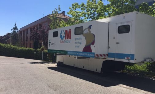 Majadahonda: El “mamobus” realiza reconocimientos para prevenir y detectar cáncer de mama en mujeres entre 50 y 69 años