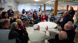 PapaFranciscoCenaIndigentes_LOsservatoreRomano_110316