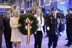 CIFUENTES ASISTE AL ACTO DE CELEBRACIÓN DE LOS SANTOS ÁNGELES CUSTODIOS, DÍA DE LA POLICÍA La presidenta de la Comunidad de Madrid, Cristina Cifuentes, asiste al acto de celebración de los Santos Ángeles Custodios, Día de la Policía Nacional, en el que además se entregarán las condecoraciones y distinciones que conceden anualmente. Foto: D.Sinova / Comunidad de Madrid