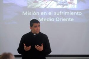 sacerdote_rodrigo_miranda