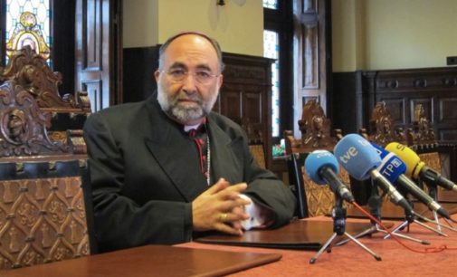 El arzobispo de Oviedo acusa al nacionalismo catalán de mentir y adoctrinar a la población