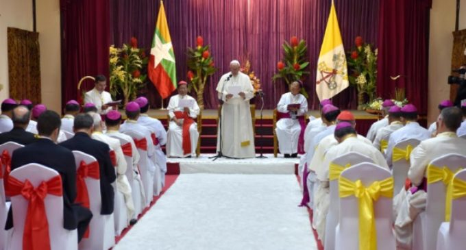 Encuentro con los obispos: “Sanación, acompañamiento y profecía”