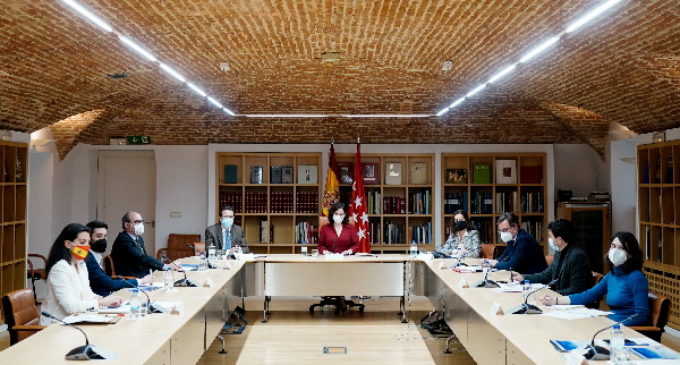 Díaz Ayuso presenta a los grupos parlamentarios la estrategia de la Comunidad de Madrid para la reactivación de la región con fondos europeos