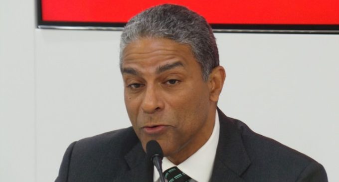 El Dr. Oscar Elías Biscet, activista provida y disidente, fue detenido por agentes de la policía castrista