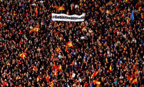 Multitudinario rechazo a la gestión de Sánchez en la manifestación del 21 E de Cibeles en Madrid