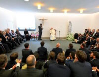 A pesar de las resistencias la puerta de la Iglesia está abierta