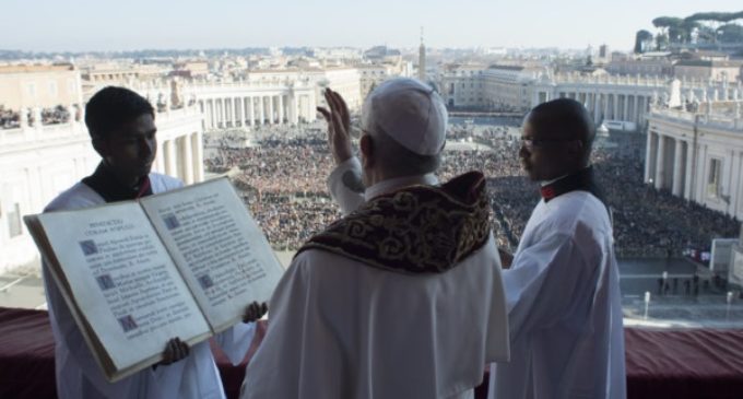 Mensaje de Navidad: El Papa dice no al sufrimiento de los niños del mundo