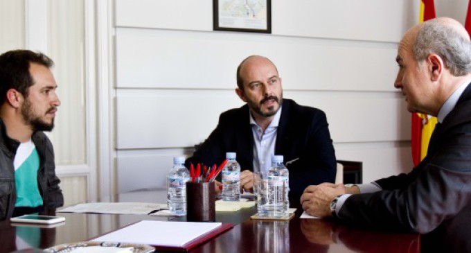 Las sillas motorizadas tienen acceso a los autobuses por un acuerdo de CERMI y el Consorcio de Transportes