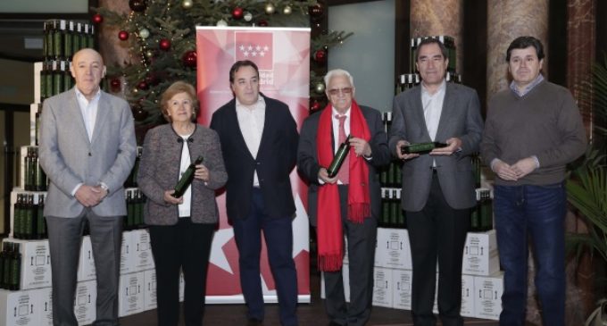 1.500 litros de aceite son donados por la Comunidad a ONG´s que trabajan con los madrileños más necesitados