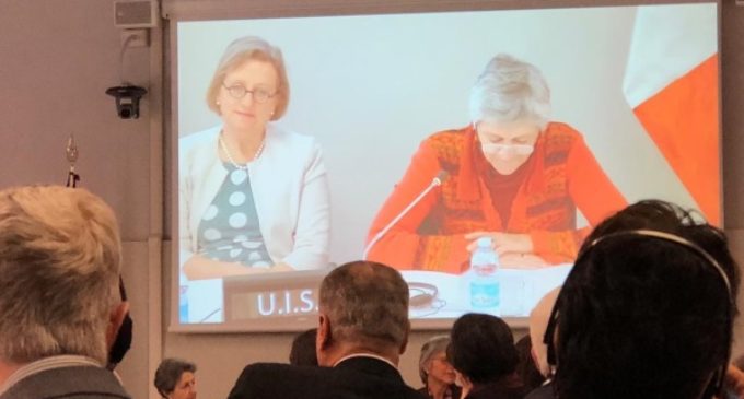 “Al asociarnos con religiosas, podemos hacer cambios y enfrentar desafíos globales”, señala la embajadora británica en la Santa Sede