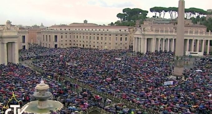 El Papa pide clemencia hacia los presos en el Año de la Misericordia