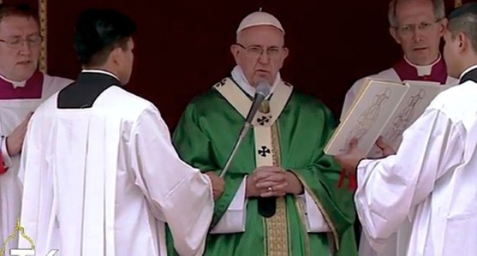 El Papa invita a los niños a rezar por la paz junto a sus coetáneos sirios