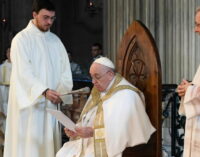 Ángelus. El Papa pide a los jóvenes que cambien el mundo y no sean esclavos del móvil