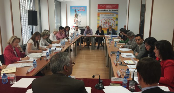 La Comunidad trabaja con entidades del sector en una Estrategia de Apoyo a la Infancia y la Adolescencia