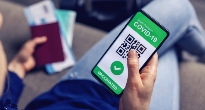 Aprobado implantar el Certificado Verde de Vacunación que garantiza la movilidad frente al COVID