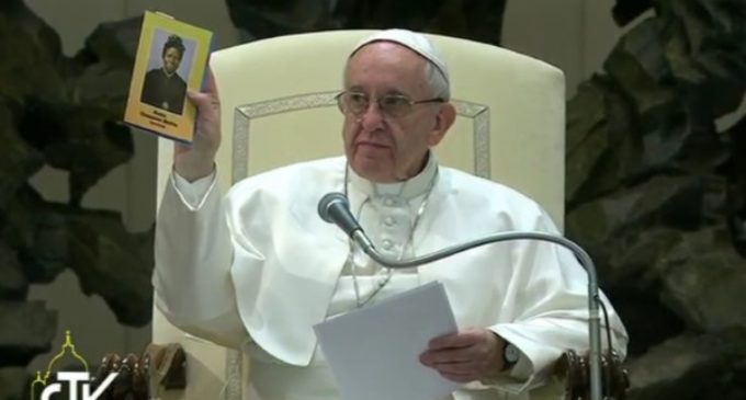 El Papa en la audiencia: ‘Con la oración debemos sostenernos mutuamente en la esperanza’