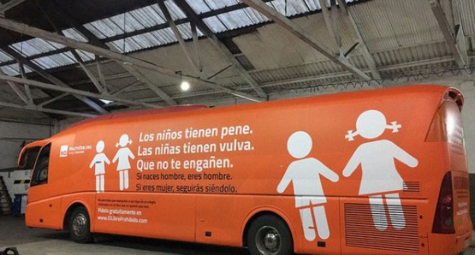 La Justicia da la razón a HazteOir.org: el #HOBus puede circular libremente por Madrid