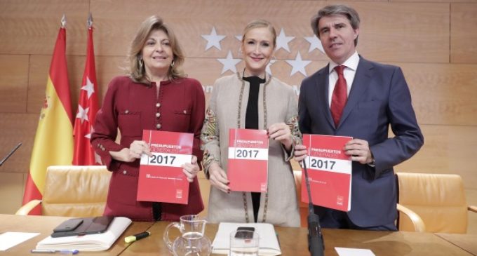 Cifuentes afirma que los Presupuestos de la Comunidad de Madrid 2017 permiten avanzar en la recuperación social
