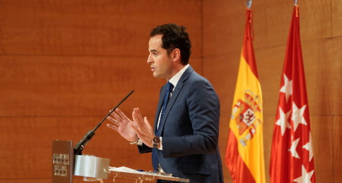 Convocadas 993 plazas de personal docente e investigador y de administración y servicios en las universidades públicas de la región