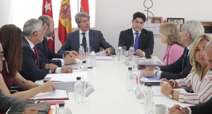 La Comunidad aumenta más de un 40 % la cuantía de ayudas para la formación de jóvenes que abandonaron sus estudios