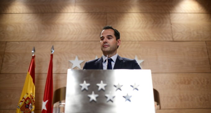 La Comunidad de Madrid aumenta en 5,8 millones de euros el servicio de ayuda a domicilio