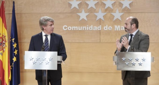 La Comunidad aprueba un nuevo reglamento del taxi para mejorar la competitividad del sector