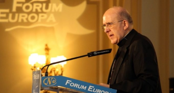 El cardenal Osoro pide que el pacto educativo reconozca que las familias son las titulares del derecho a la educación