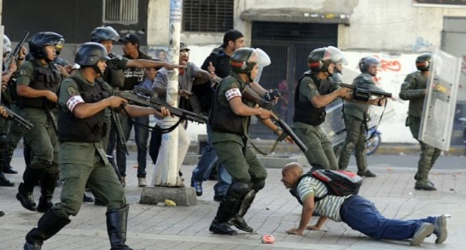 Cardenal Urosa: En Venezuela hay «una guerra del gobierno contra el pueblo»