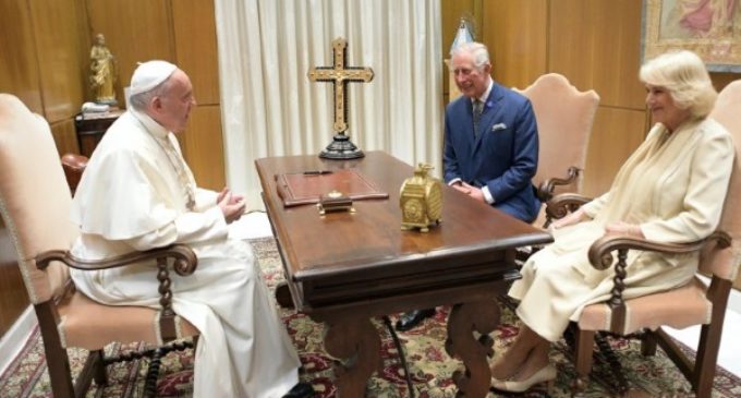 El Papa concede audiencia privada al príncipe Carlos y su consorte Camilla
