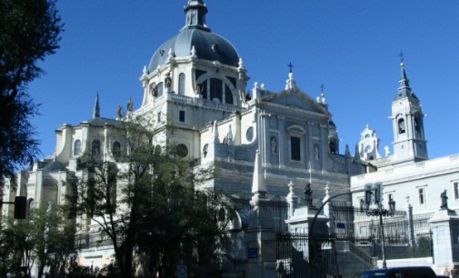 La Puerta de la Misericordia de la catedral de la Almudena se abrirá el 12 de diciembre