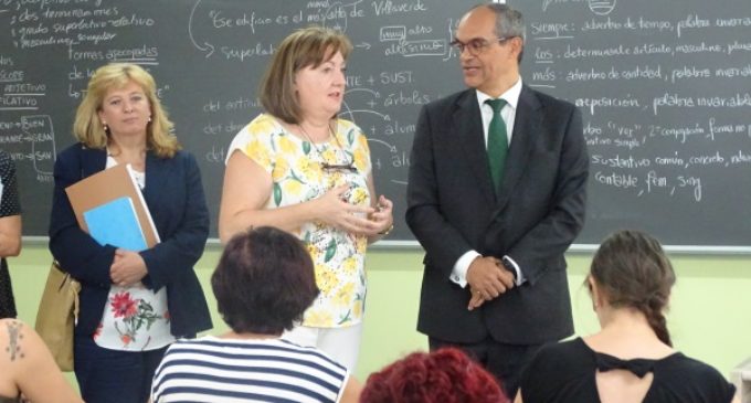 Campaña para incentivar la matriculación en los Centros de Educación para Adultos en la Comunidad de Madrid