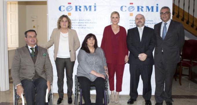 Cifuentes pondrá en marcha la Estrategia Madrileña de Atención a Personas con Discapacidad
