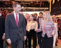 Cifuentes asiste a la inauguración de FITUR 2018, la Feria Internacional de Turismo