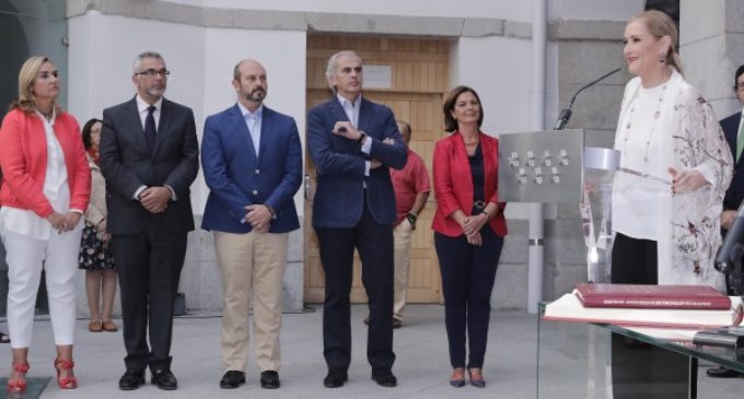 Cifuentes preside la toma de posesión de la nueva gerente de Madrid 112