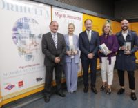 Cifuentes rinde homenaje a Miguel Hernández y pide “mirar al pasado para cerrar heridas, no para abrirlas”