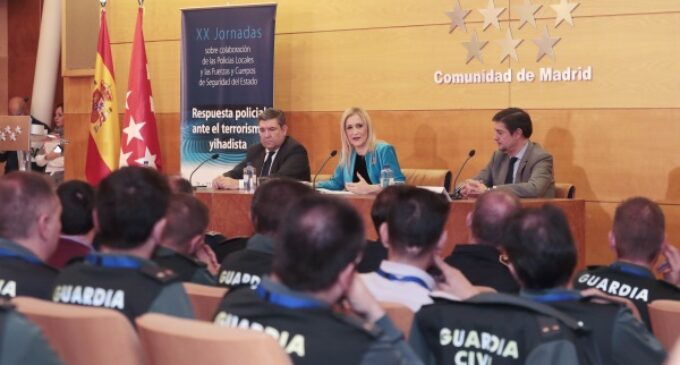 Cifuentes: “es necesario que mantengamos la guardia alta para que el fanatismo no prospere en nuestra sociedad»